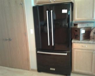 KitchenAid Refrigerator Like New