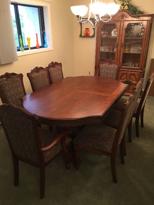 8 chair dining room set. 