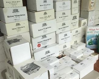 Heritage Village Collection
Dickens Village Series 