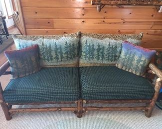 Top quality Log Sofa in great shape!  Thick cushions.