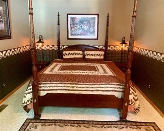 Queen size 4 poster bed - King mattress/boxspring