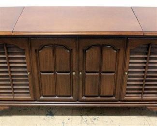 Zenith Model C937 Solid State Radio/Turntable Console 26.5"H x 51"W x 18"D, Powers On