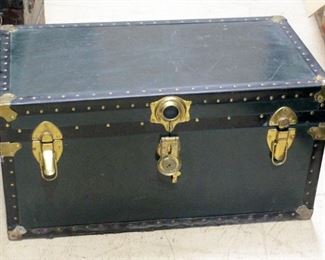 Vintage Trunk With Brass Accents And Plastic Tray Insert, 16"H x 31"W x 17"D