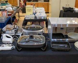 Sharp Carousel Microwave, Cuisinart crock pot, KitchenAid hand mixer, Rival electric food slicer...