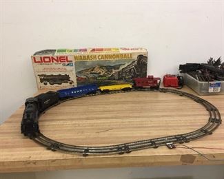 Lionel Wabash Cannon Ball & other vintage electric train parts.