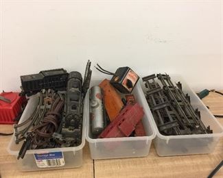 Lionel Wabash Cannon Ball & other vintage electric train parts. 