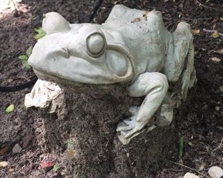 Frog statue  