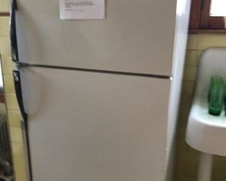 Refrigerator Buy now $50