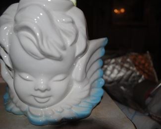 Hull angel planter