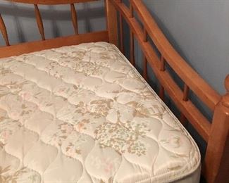 wooden trundle bed