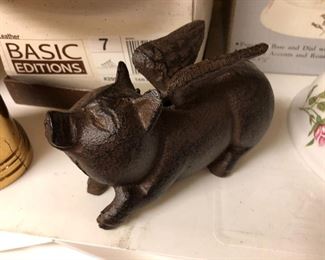 cast iron small pig