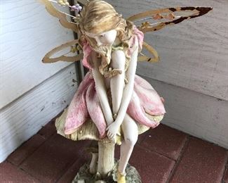 yard decor fairy statue