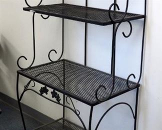 Metal 4 Shelf Bakers Rack, 67" X 32" X19"