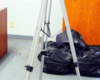 Bushnell Adjustable Tripod Model #68-9960, D=60mm, F=700mm Coated Optics