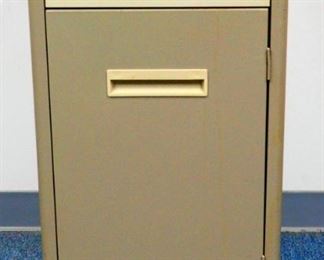 Metal Storage Cabinet, 31" x 16.5" x 22"
