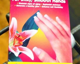 IBD Natural 10 Paraffin Hand Masques, New In Box, Approx Qty 50/1 Case