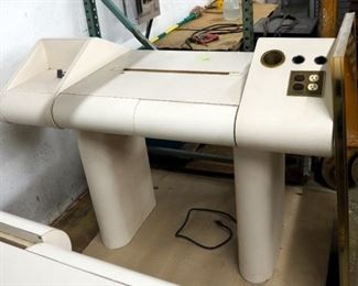 Double Sided Mirrored Styling Stations With Holders For Curling Iron And Hair Dryer, 43" x 54" x 30", Qty. 2