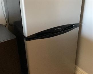 frigidaire compact refrigerator ffps45l3qm	43X21X24in	HxWxD