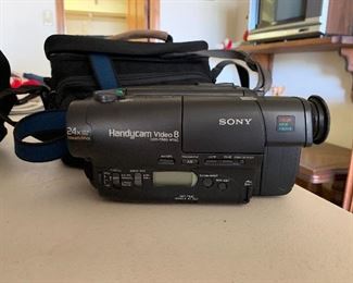 SONY CCD-TR93 Video 8 Handycam	