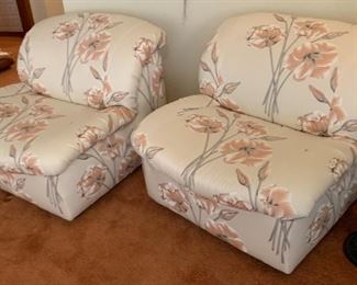 	▪	80s Floral Chair #1	28x31x33in	HxWxD
	▪	80s Floral Chair #2	28x31x33in	HxWxD