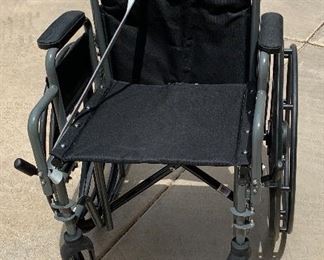 MEDLINE LIghtweight Wheelchair MDS806600E