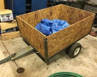 Utility trailer for lawn tractor