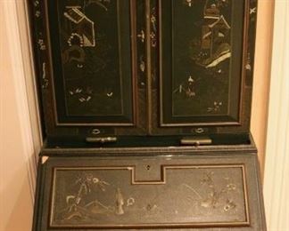 Diminutive Maitland Smith lacquered Chinoiserie cabinet