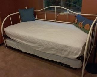 Daybed Trundle Bed