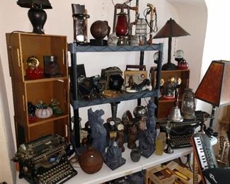 Old Typewriters, Lamps, Lanterns, Radios