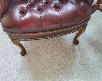 Leather Chair with Buttoned Seams 28" W x 27" D x 38" T