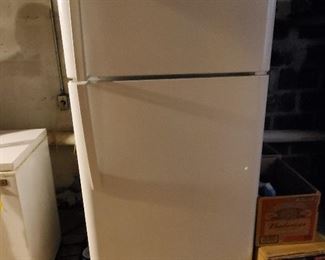Full size Refrigerator/Freezer