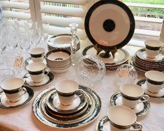 Set of Royal Doulton ‘Carlyle’ China in perfect condition