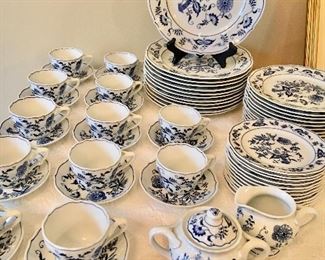 “Blue Danube” 12 place settings