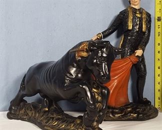 Figurines Mid Century Bullfighter Set
