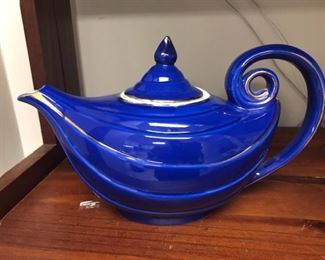 Hall Aladdin teapot