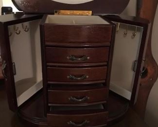 jewelry chest