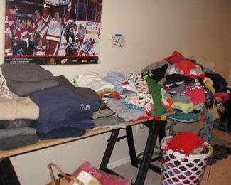 great clothes, all one price 2.00 many have tags, never worn