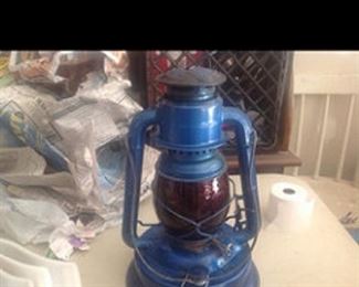  LANTERN RED GLOBE excellent condition