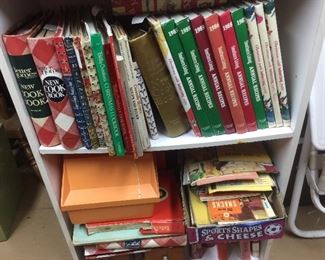 Many cook books, Betty Crocker, Better homes & Gardens,Southern living, lots of small cook books and a Betty Crocker recipe card file like new