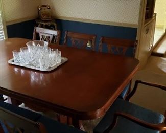 Duncan and Phyfe dining room table with 6 chairs
