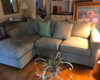 comfy sectional sofa with chaise