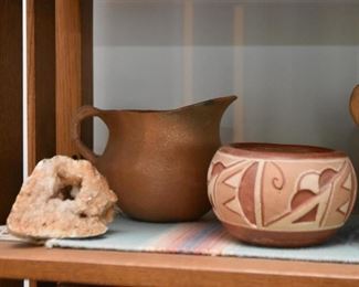 Native American / Columbian Pottery, Mineral & Stone Specimens