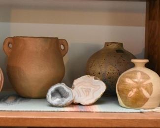 Native American / Columbian Pottery, Studio Pottery, Mineral & Stone Specimens
