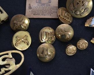 Vintage Military Buttons, Badges, Patches, Accessories, Etc.