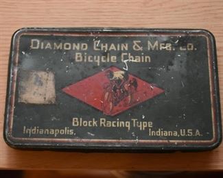 Black Racing Type Bicycle Chain by Diamond Chain (with original tin)