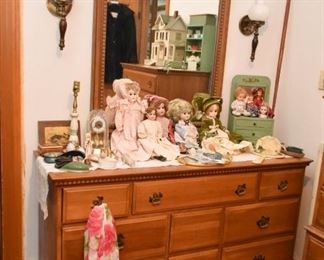 Lowboy Chest of Drawers / Dresser with Mirror