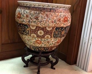 Classic Chinese floral design fishbowl and stand. 
