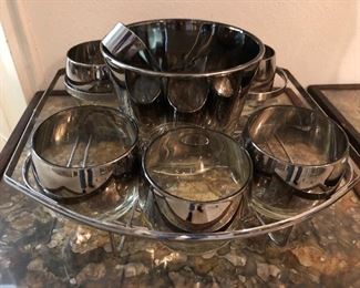 Dorothy Thorp  Rolly Polly glasses, ice bucket, with original tray.