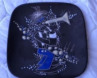 ARNOLD WIIGS FABRIKKER-AWF-NORWAY-SCANDINAVIAN-POTTERY DIXIELAND PLATE