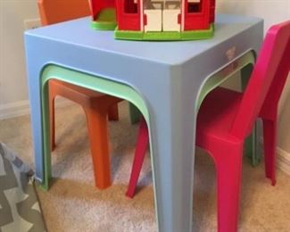 childrens table and chair $10.00 each set